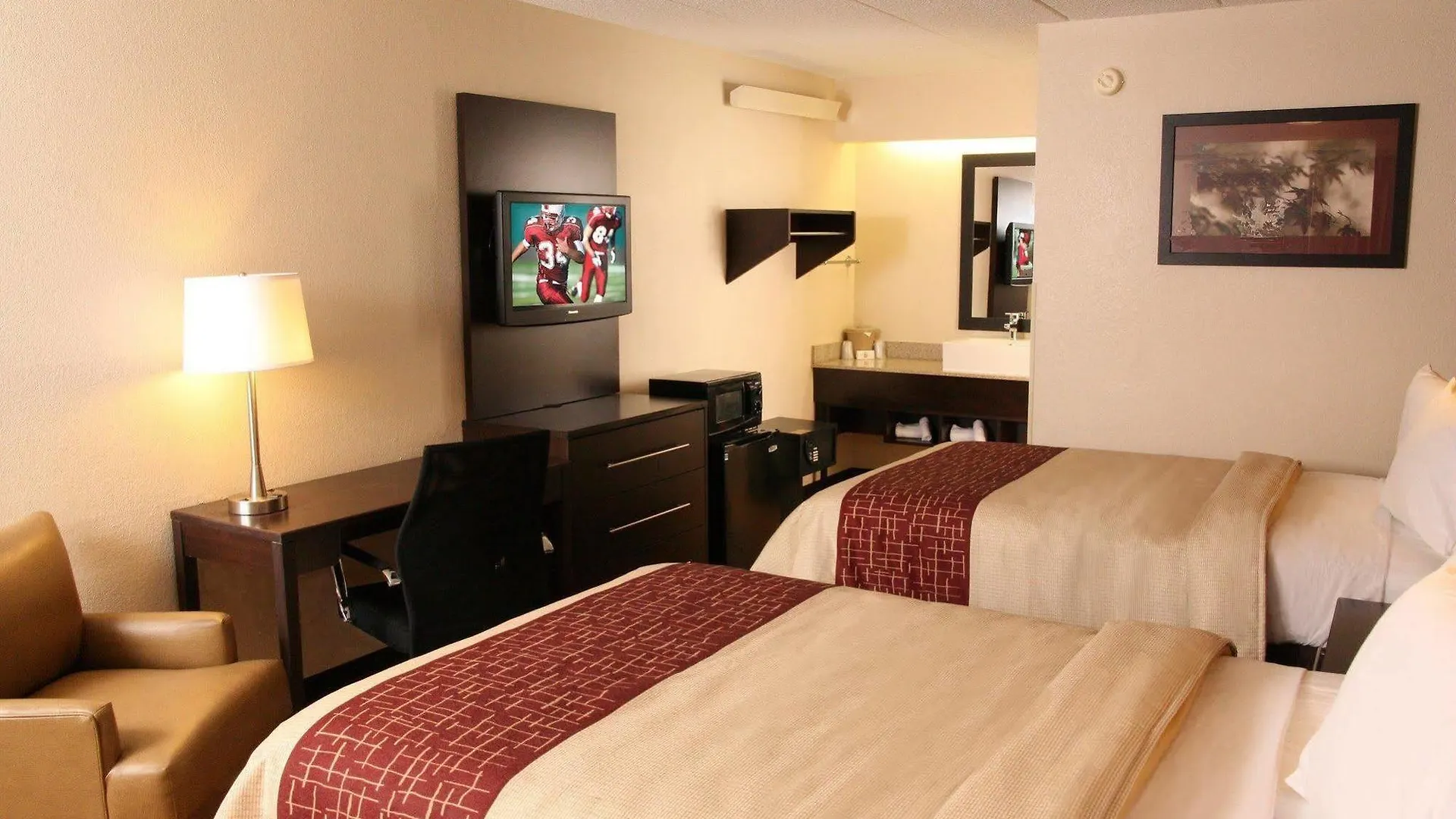 Red Roof Inn Plus+ Secaucus - Meadowlands Hotel